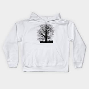 Tree in wintertime in black and white. Kids Hoodie